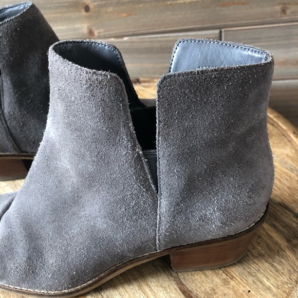 Cole Haan Gray suede cut-in bootie size 8 - Picture 2 of 8